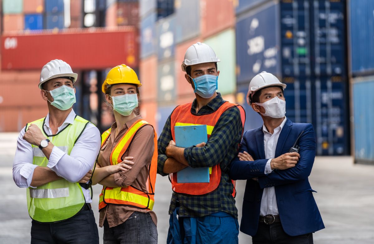 team growth quality logistics shipping3